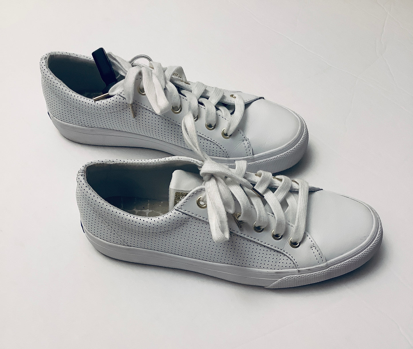 Shoes Sneakers By Keds In White, Size: 8.5