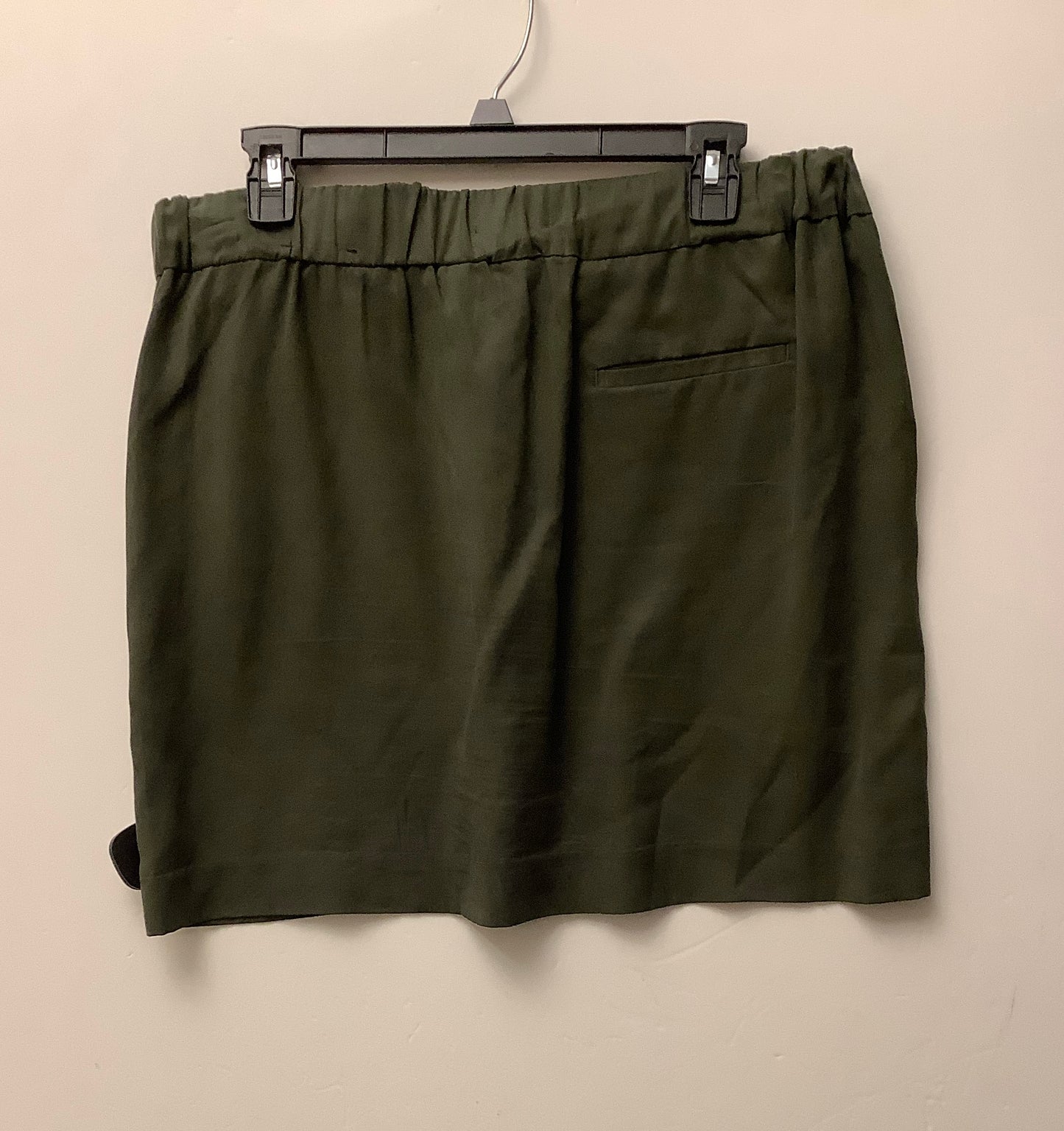 Skirt Mini & Short By Banana Republic In Green, Size: M