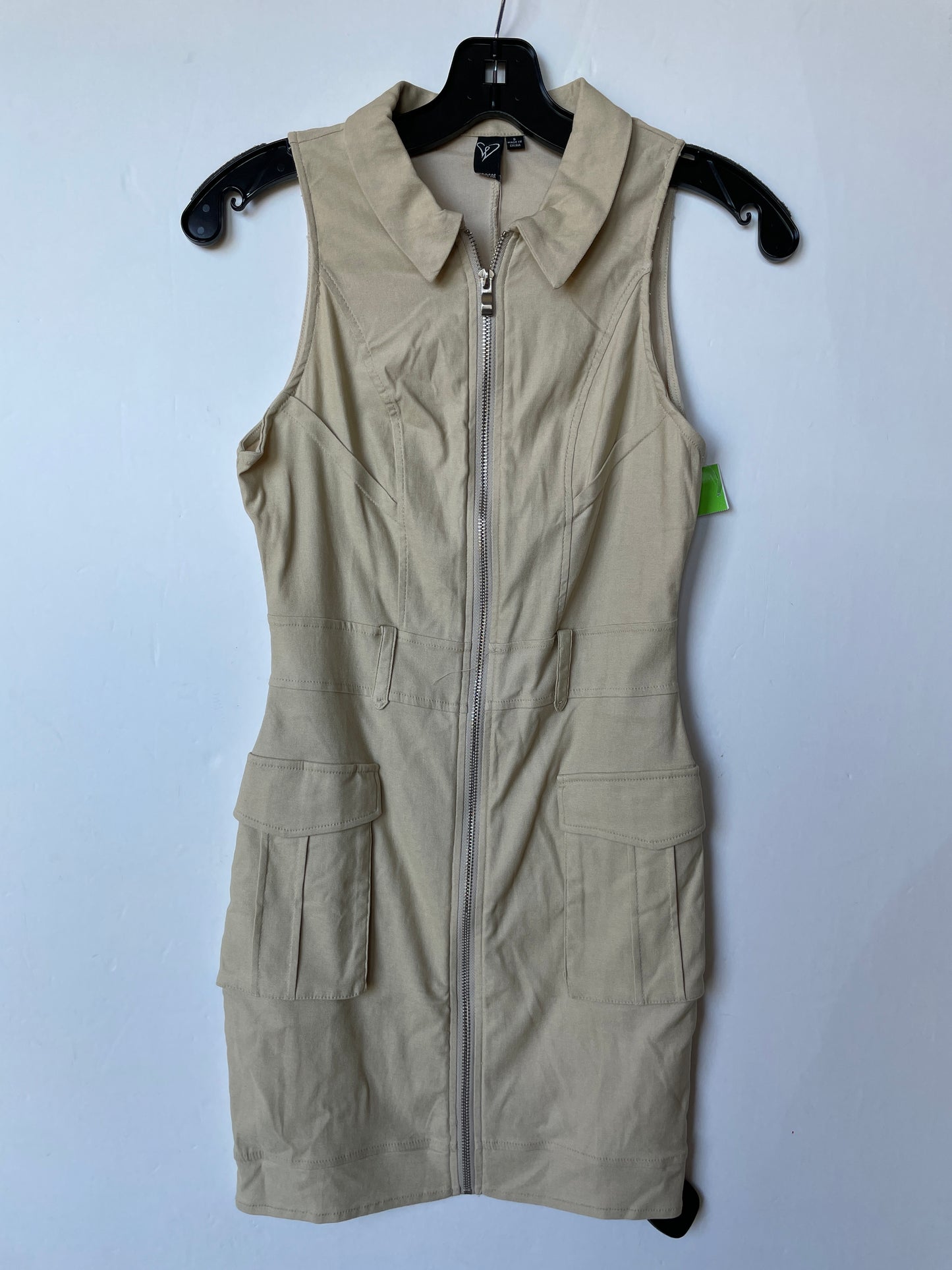 Dress Casual Short By Windsor In Tan, Size: S