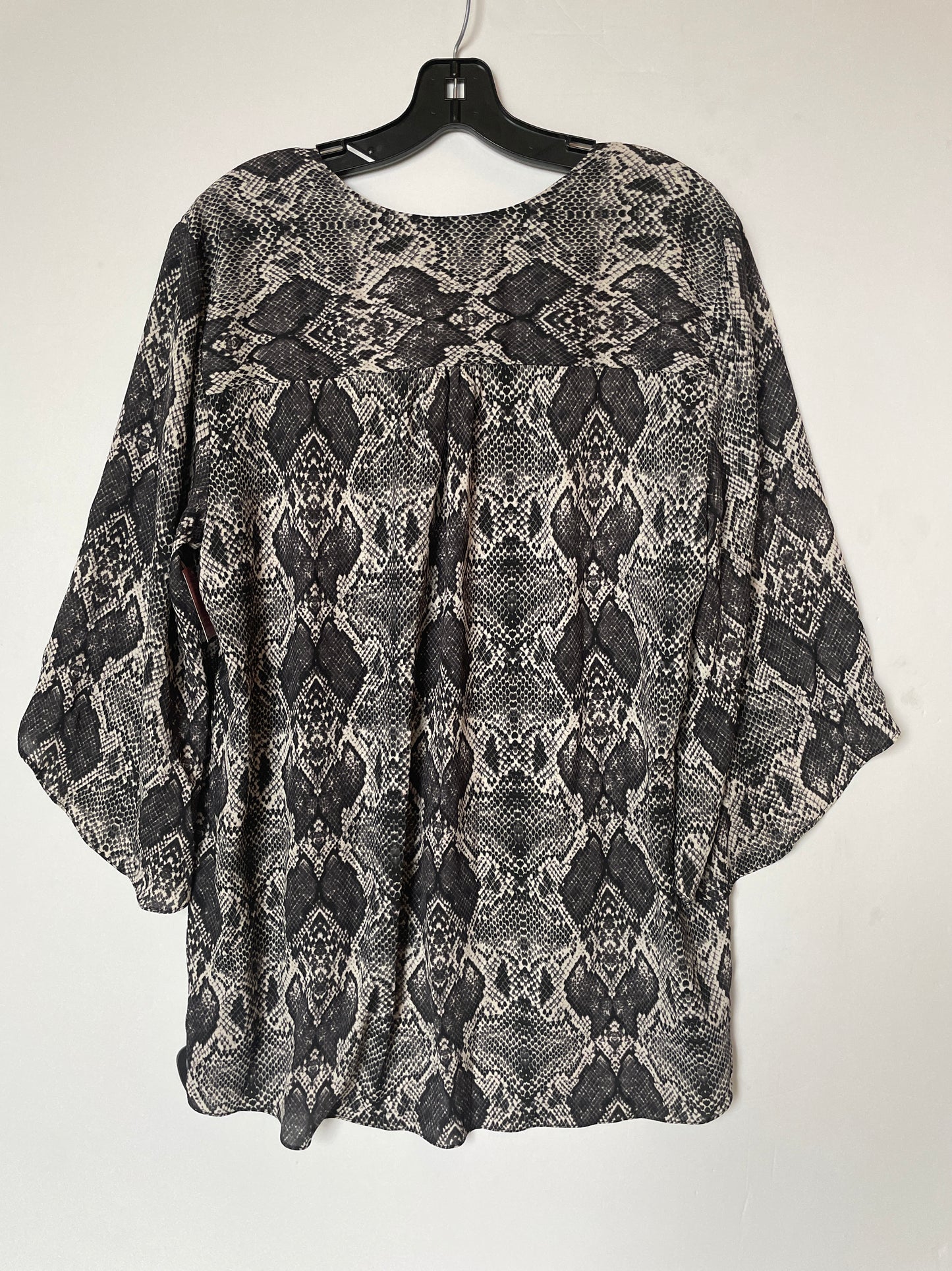 Snakeskin Print Top Short Sleeve Karen Kane, Size Xl