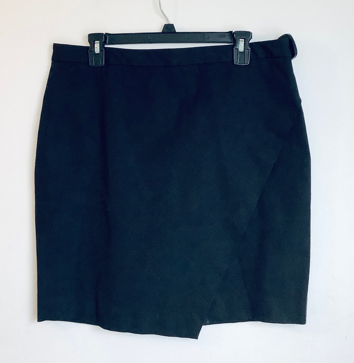 Skirt Mini & Short By Banana Republic In Black, Size: 12