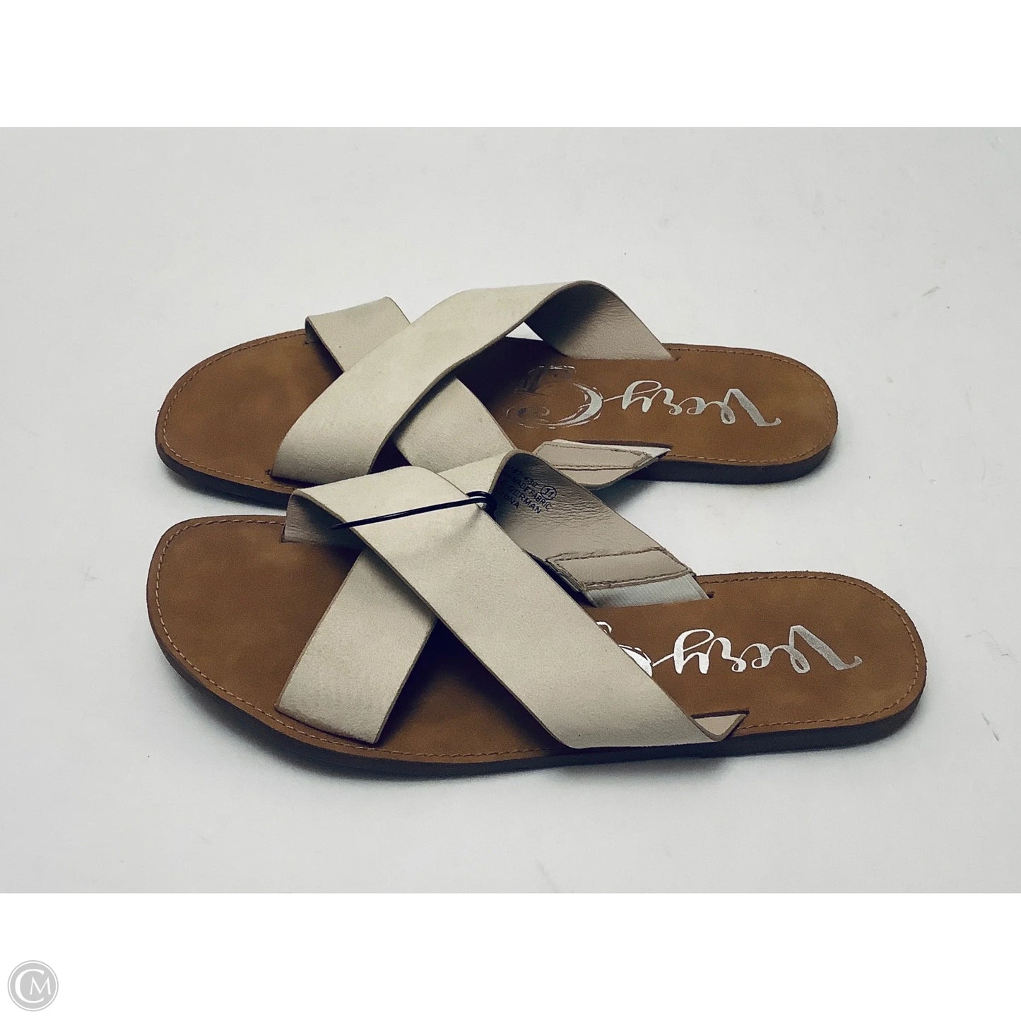 Sandals Flats By Very J In Cream, Size: 11
