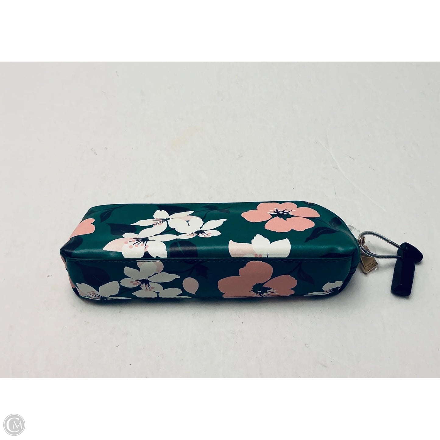 Makeup Bag Designer By Kate Spade, Size: Small