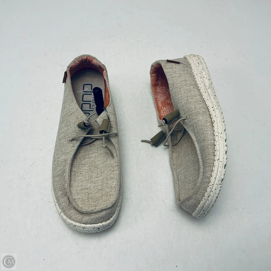 Shoes Flats By Hey Dude In Tan, Size: 9