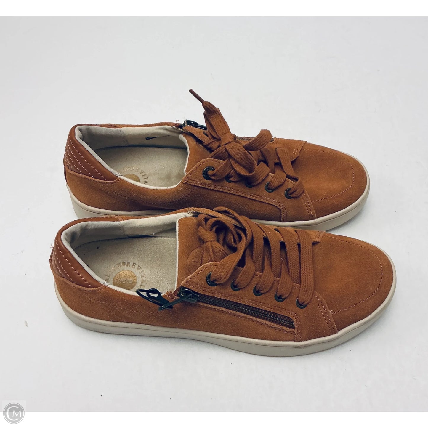 Shoes Flats By Cmf In Brown, Size: 8