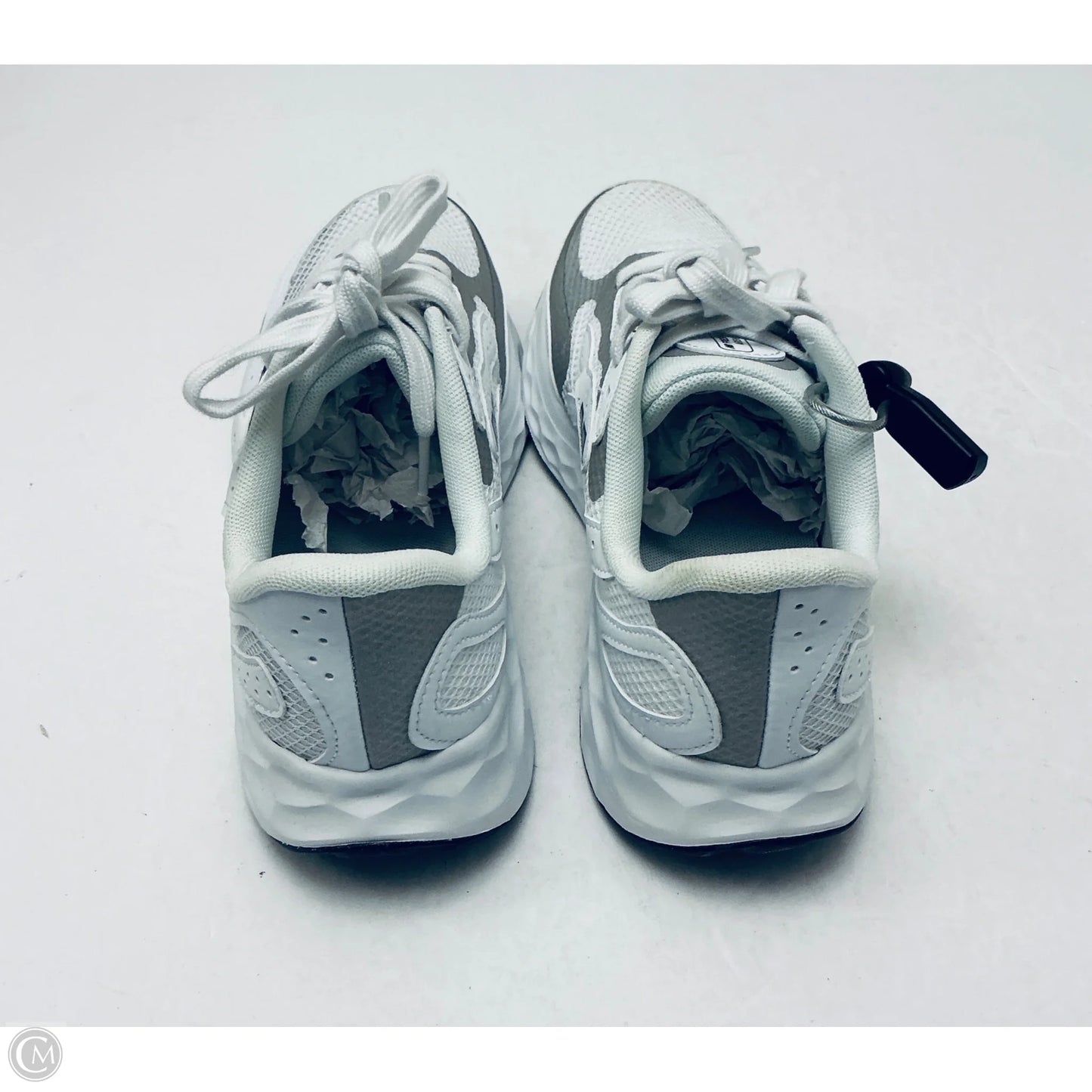 Shoes Sneakers By New Balance In White, Size: 9