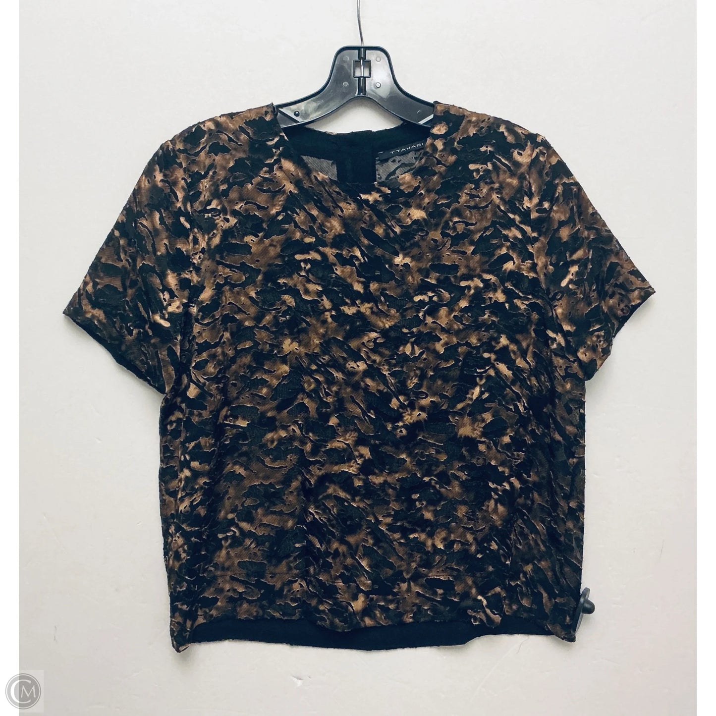 Top Short Sleeve By Clothes Mentor In Black & Gold, Size: S