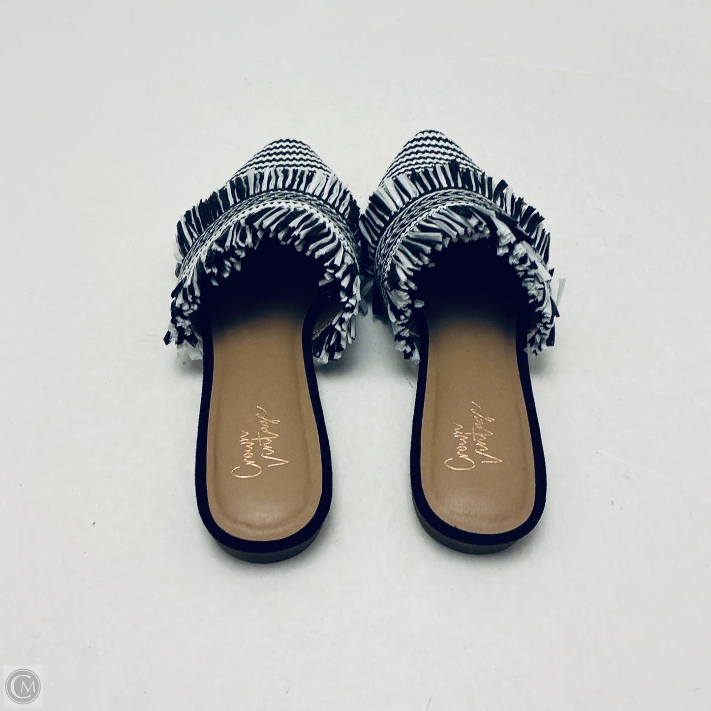 Shoes Flats By Crown Vintage In Black & White, Size: 8.5