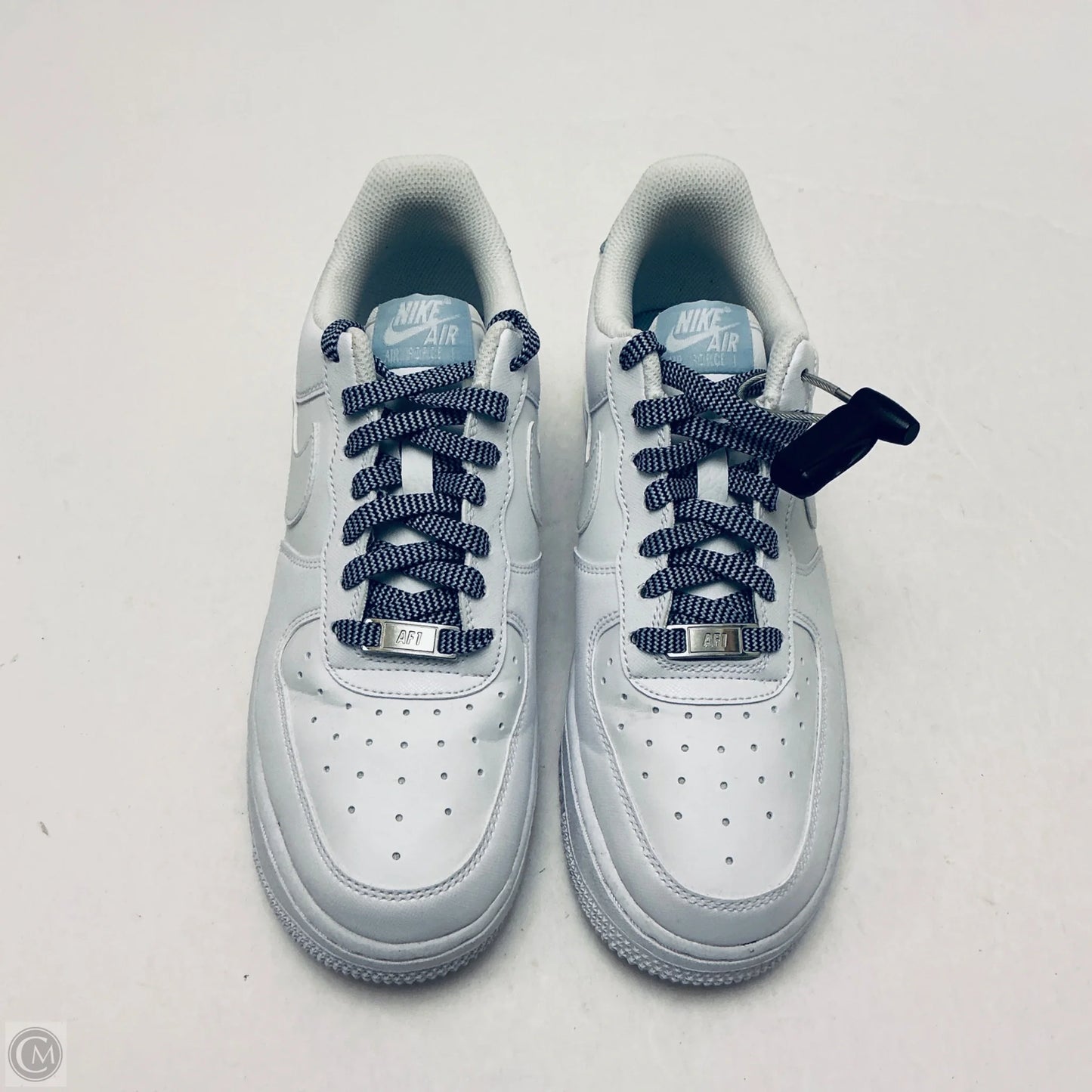 Shoes Sneakers By Nike In White, Size: 8.5
