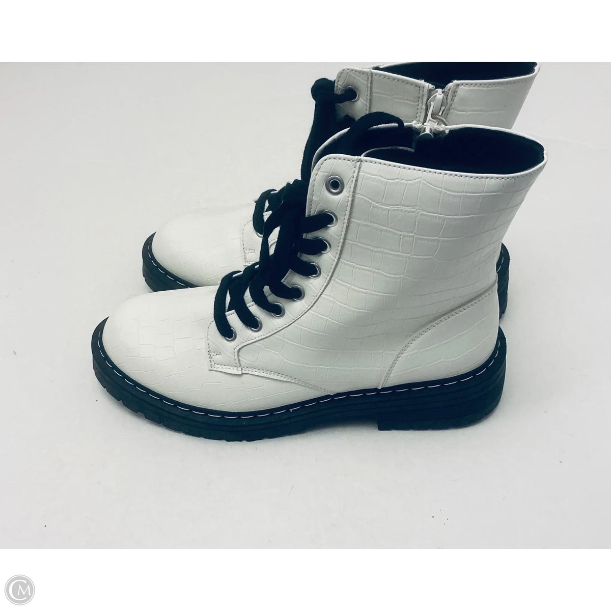 Boots Combat By True Craft In White, Size: 9.5