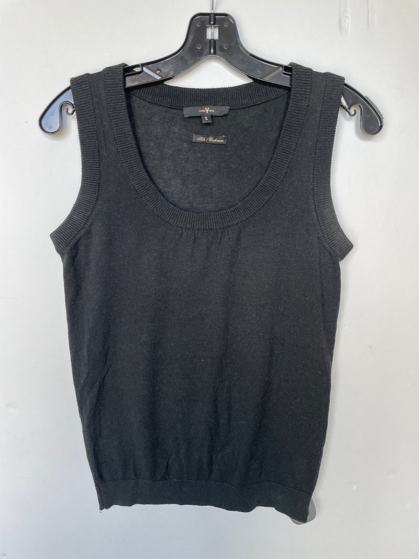 Top Sleeveless By Votre Nom In Black, Size: S