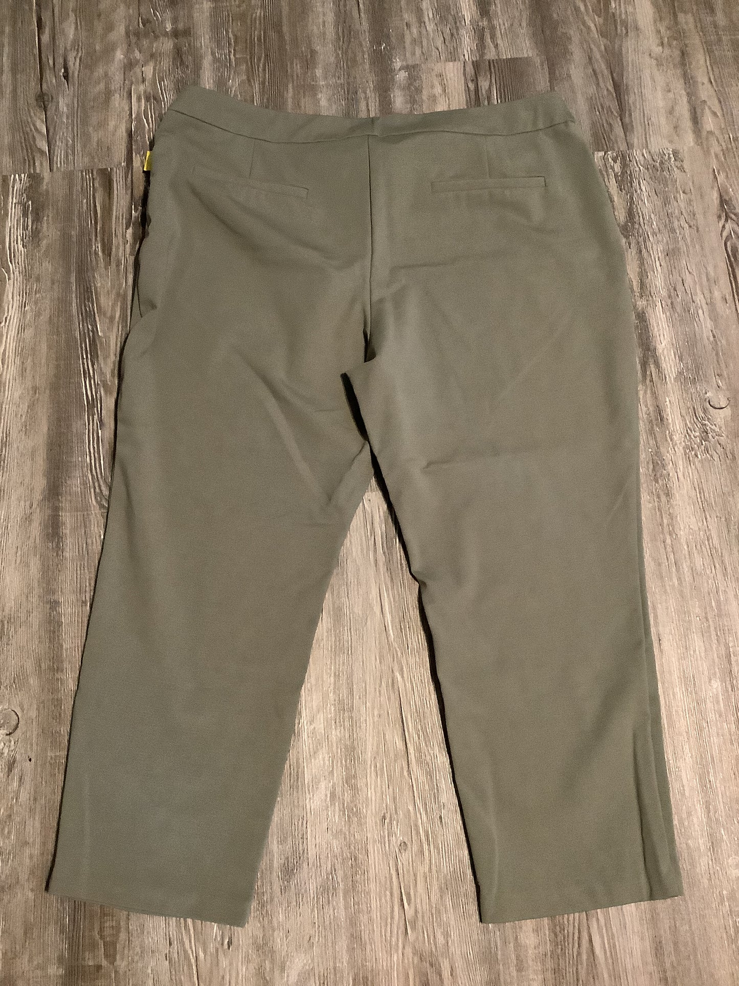 Pants Cropped By Wonderly In Green, Size: 18