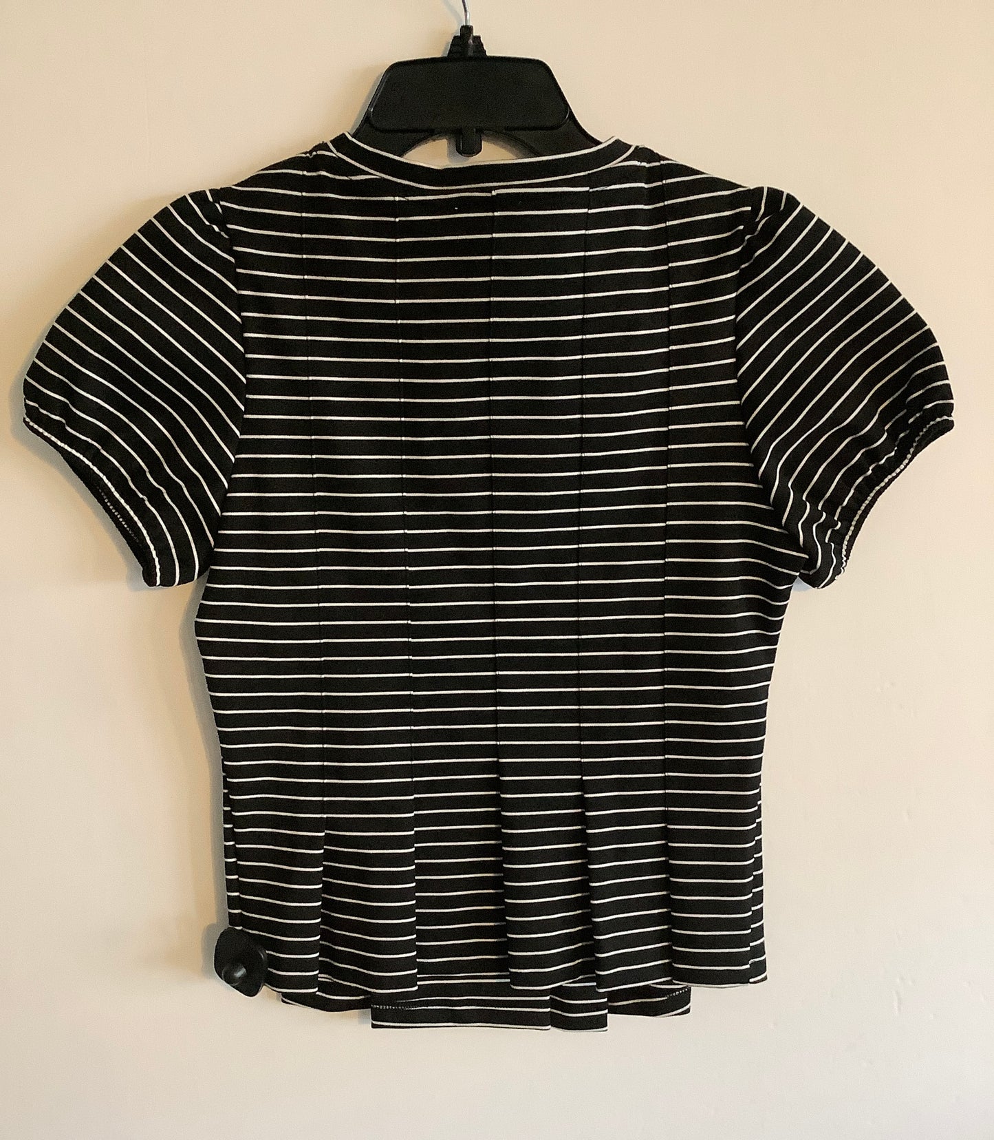 Top Short Sleeve By Maeve In Black, Size: Xs