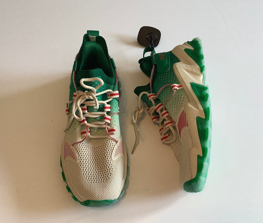 Shoes Athletic By Cmc In Green, Size: 9.5