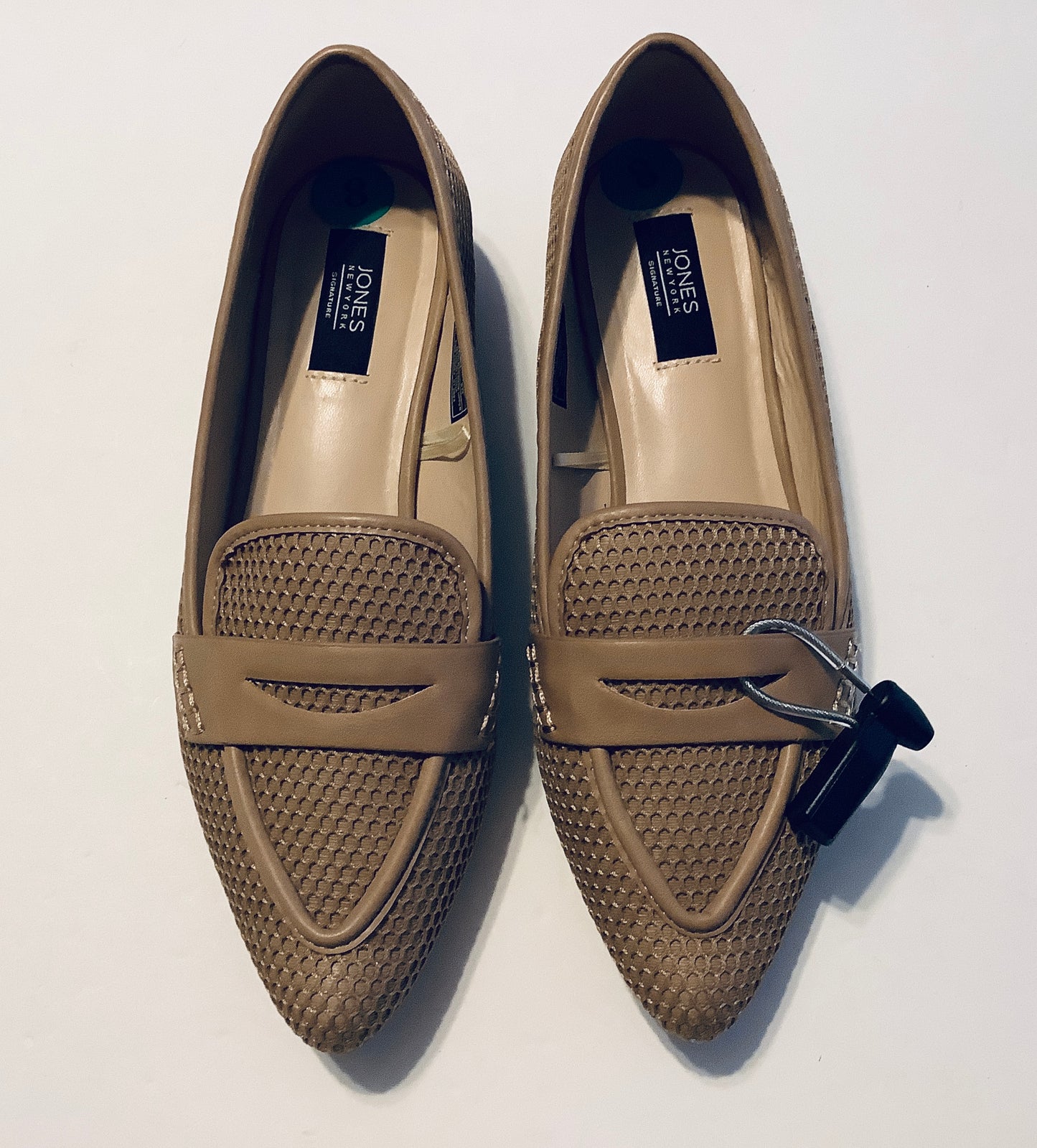 Shoes Flats By Jones New York In Tan, Size: 8