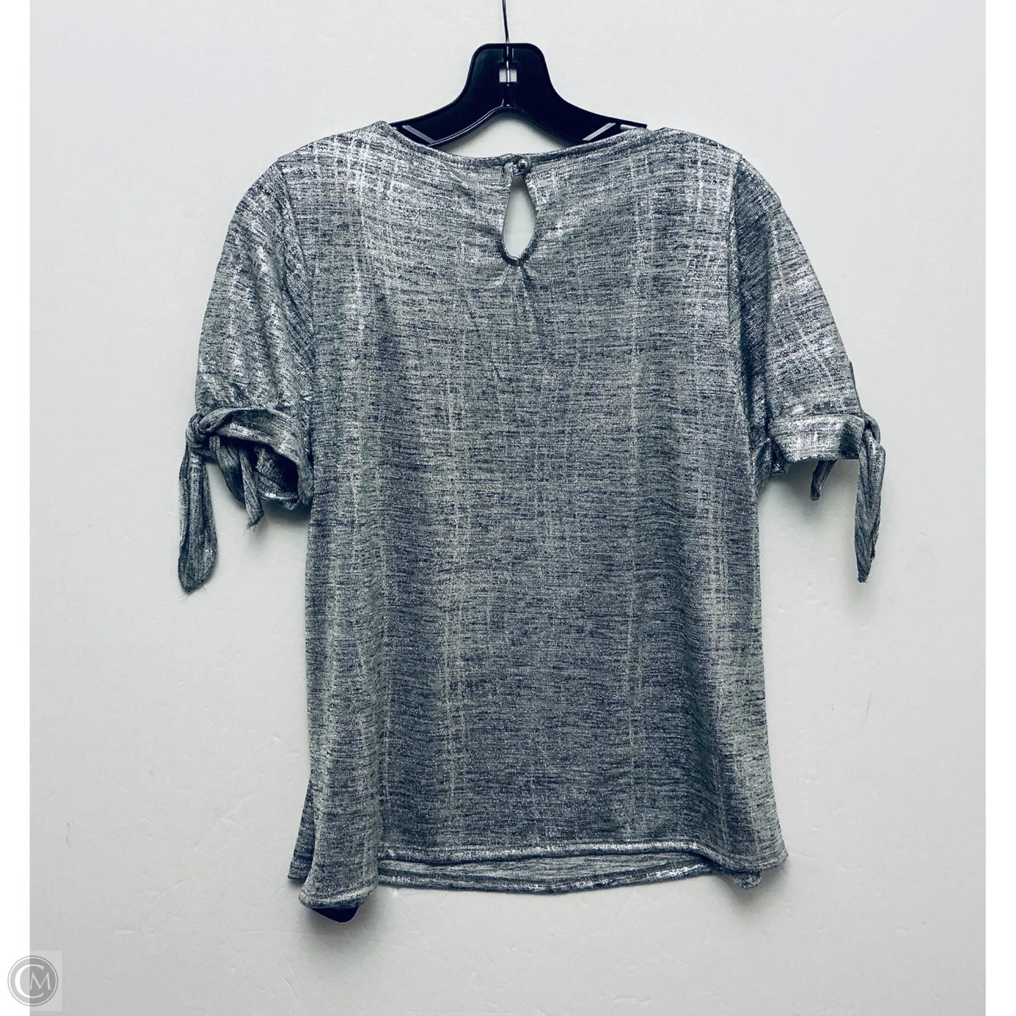 Top Short Sleeve By Cme In Silver, Size: L