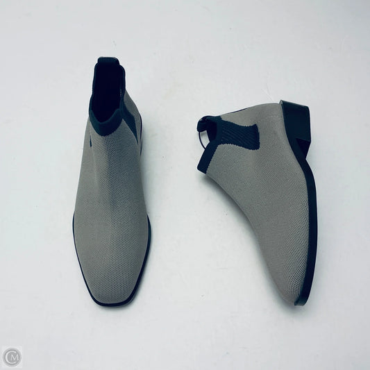 Shoes Flats By Vivaia In Grey, Size: 7