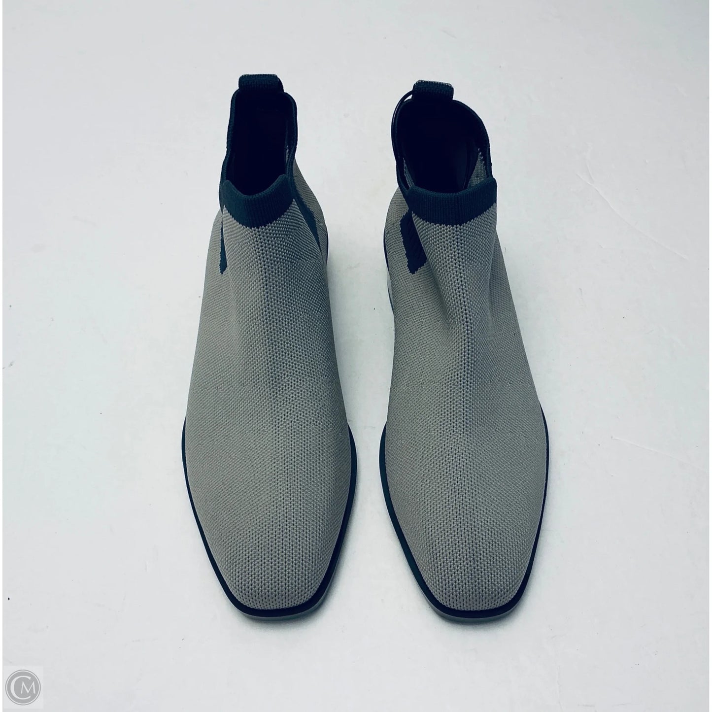 Shoes Flats By Vivaia In Grey, Size: 7