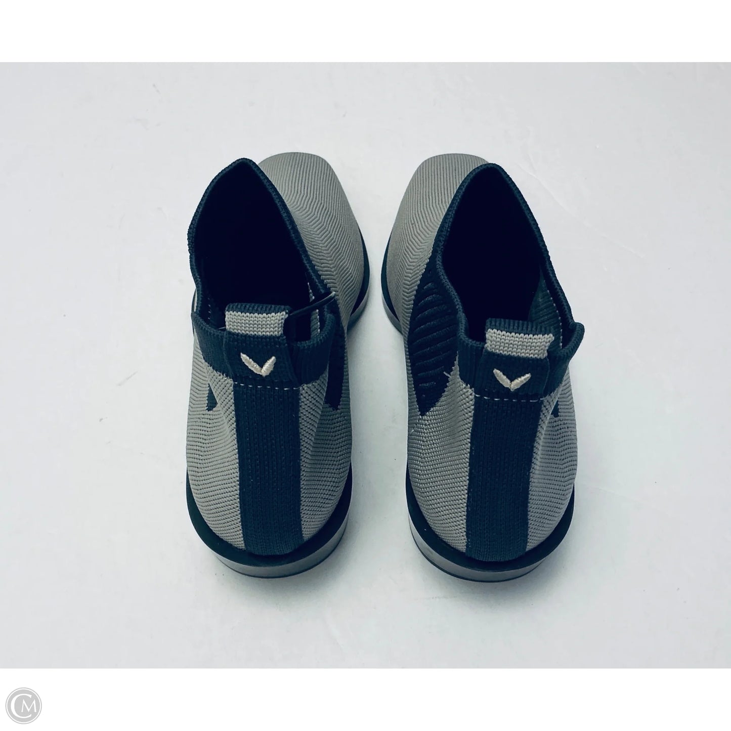 Shoes Flats By Vivaia In Grey, Size: 7