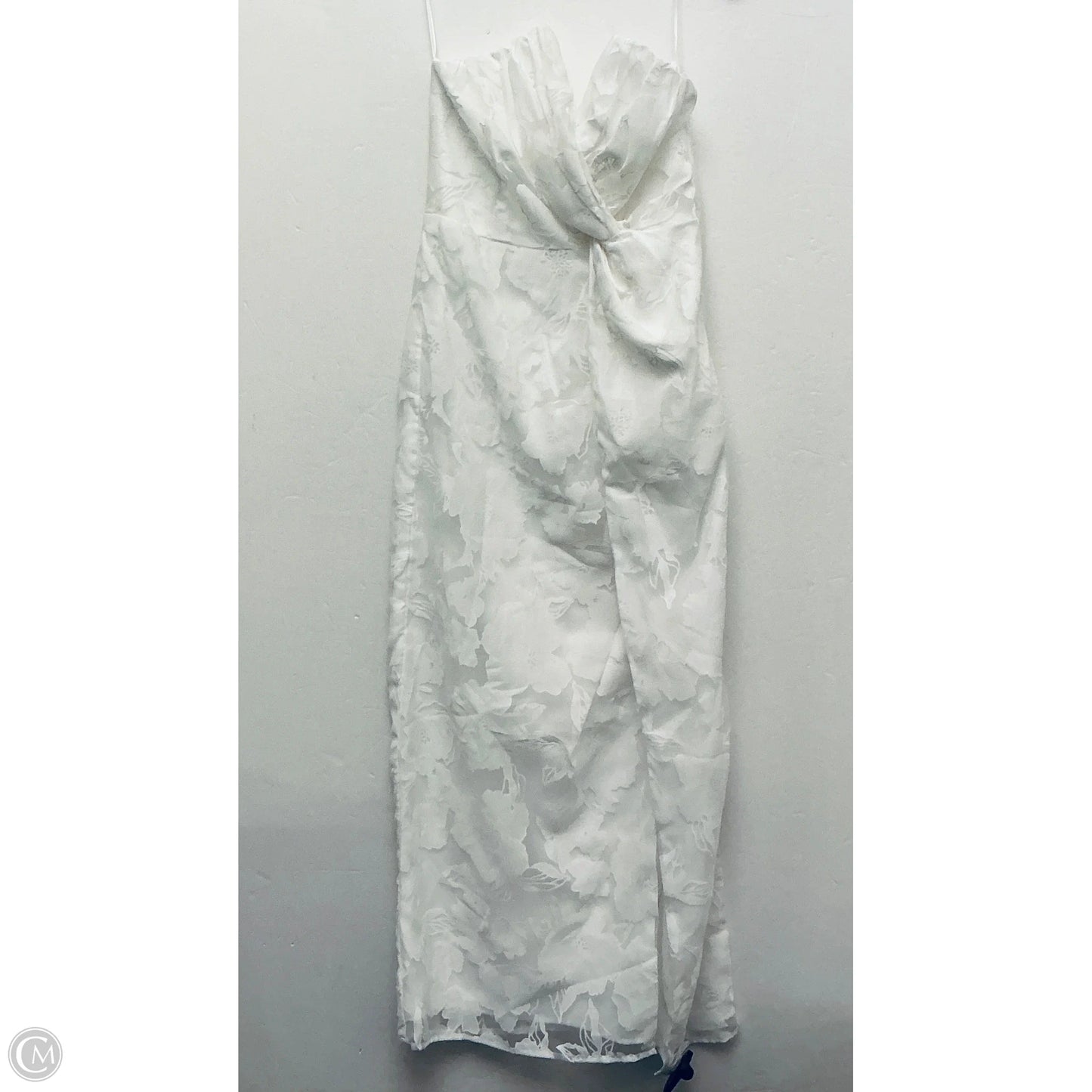 Dress Casual Midi By Clothes Mentor In White, Size: M