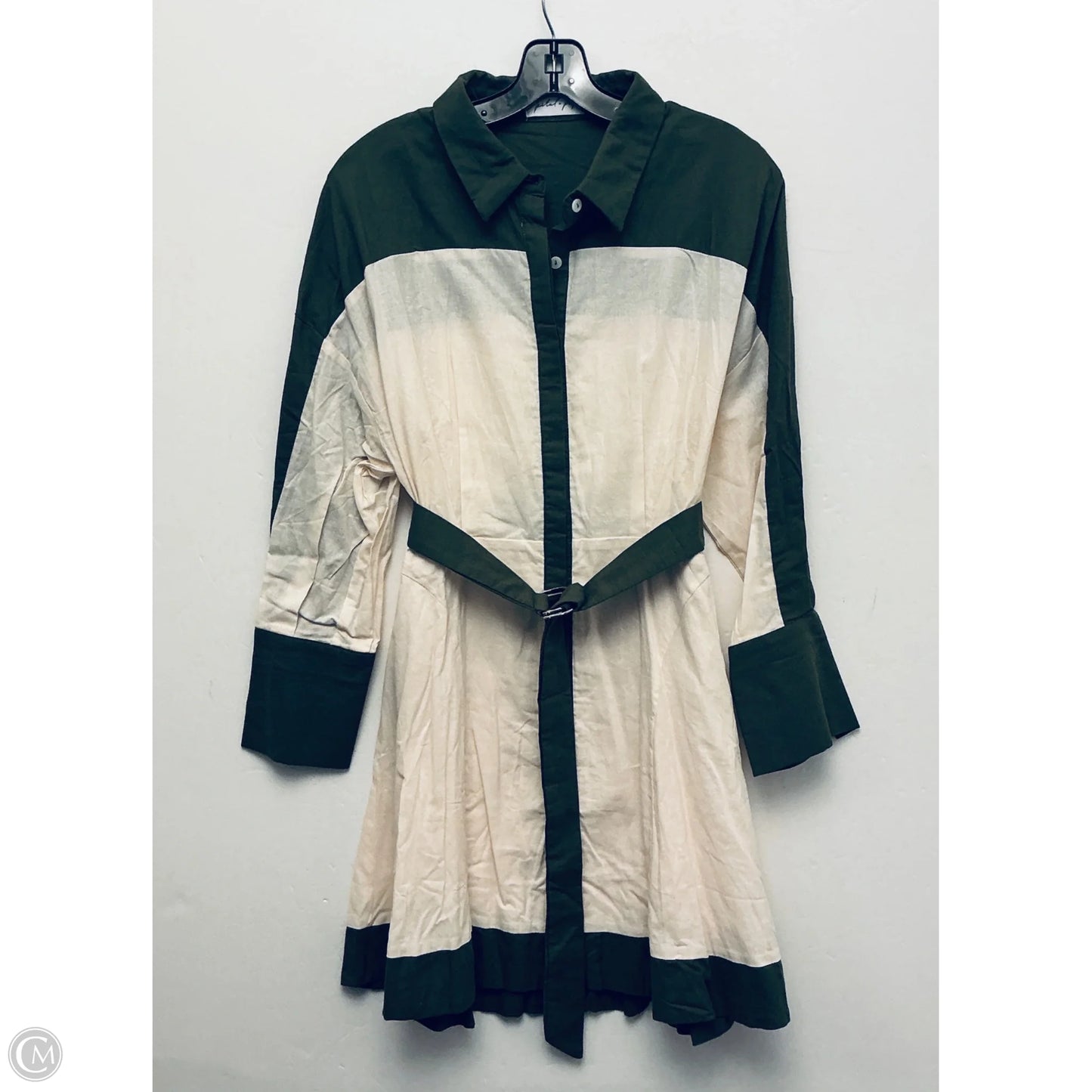 Dress Casual Short By Cmc In Green, Size: M