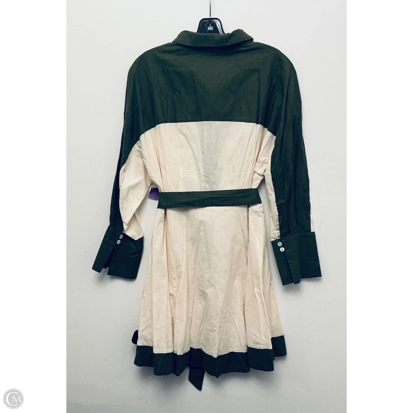 Dress Casual Short By Cmc In Green, Size: M