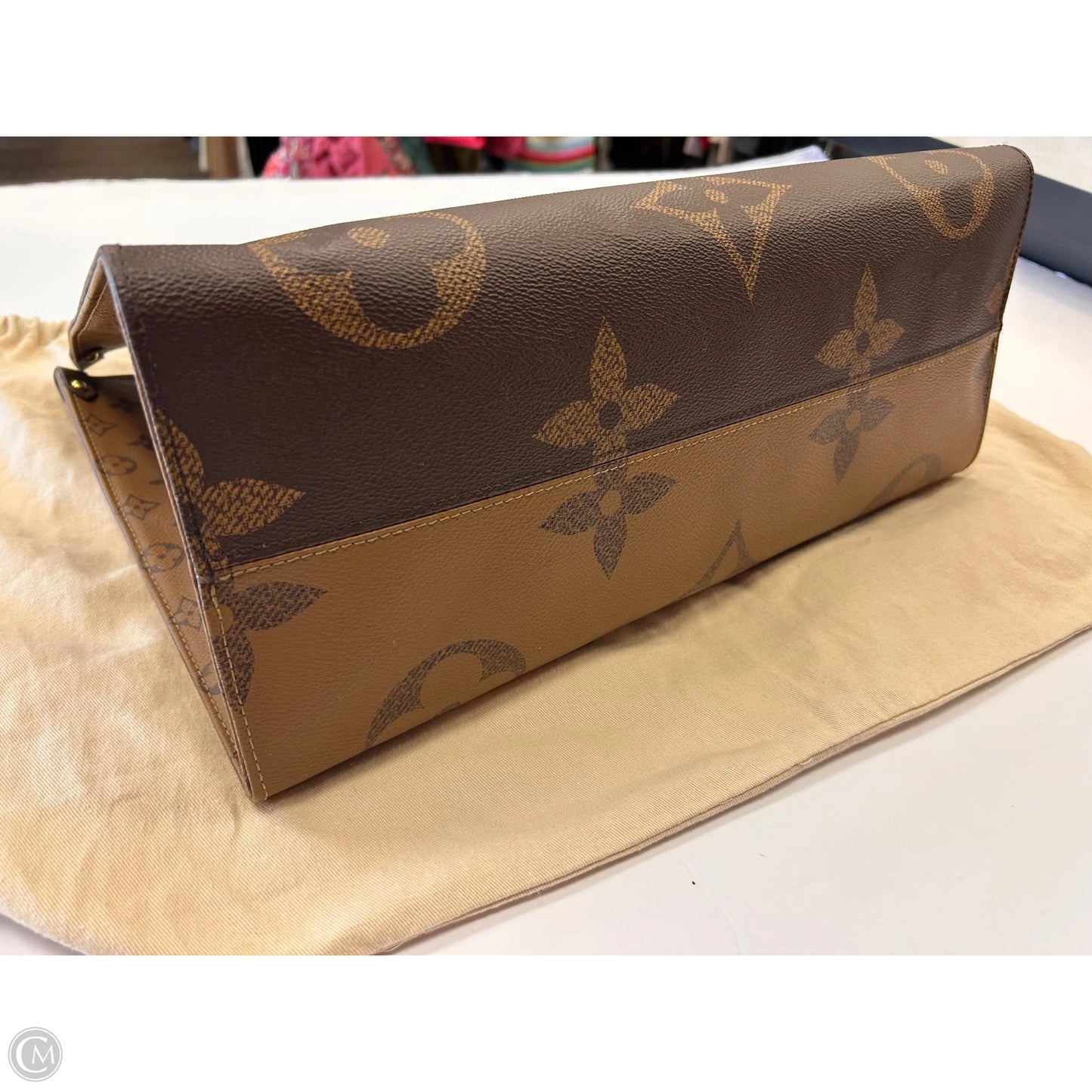 Handbag Luxury Designer By Louis Vuitton, Size: Large