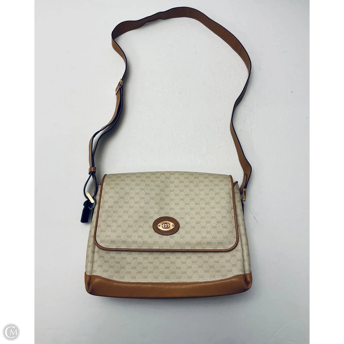 Handbag Luxury Designer By Gucci, Size: Medium