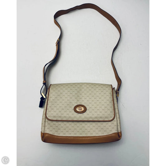 Handbag Luxury Designer By Gucci, Size: Medium