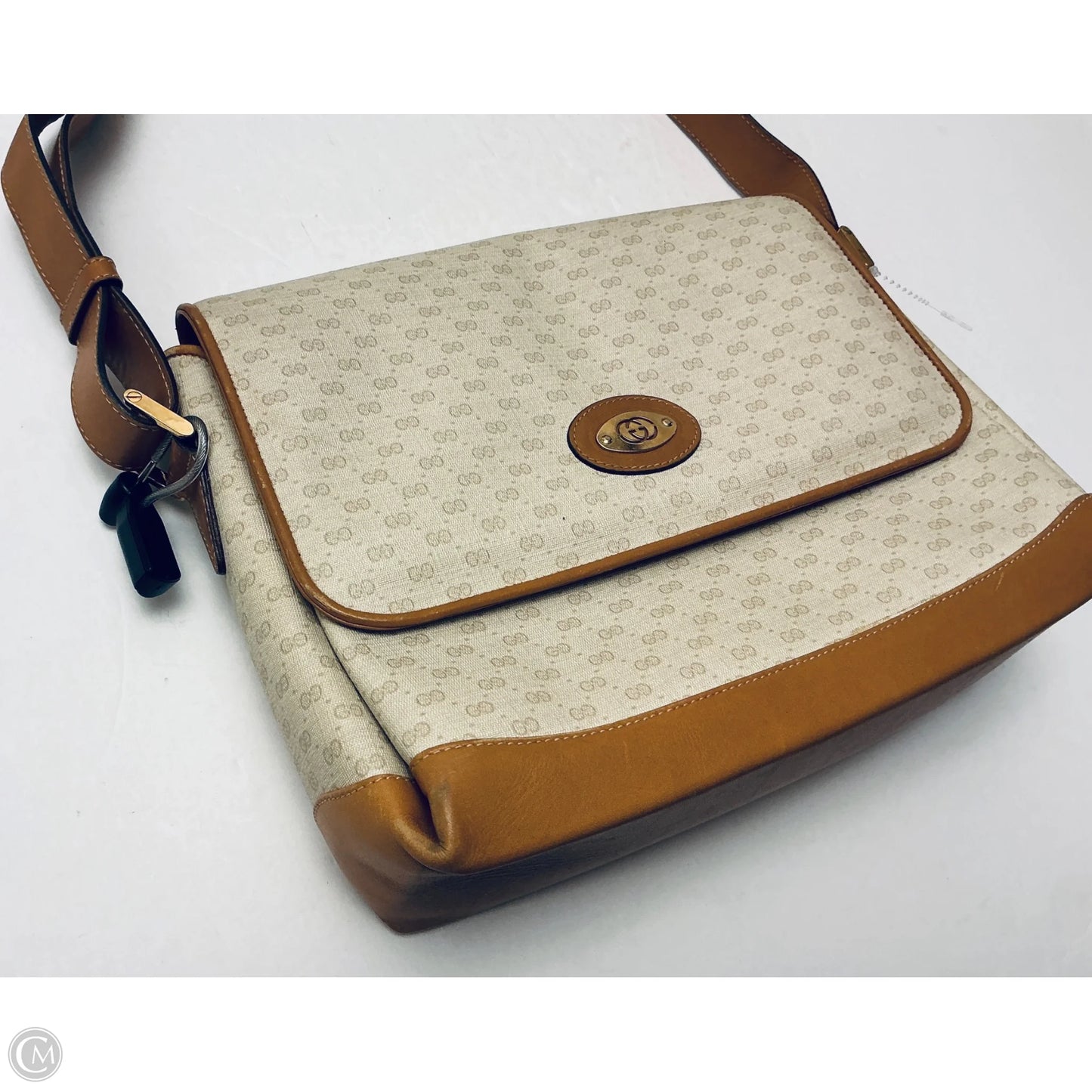 Handbag Luxury Designer By Gucci, Size: Medium