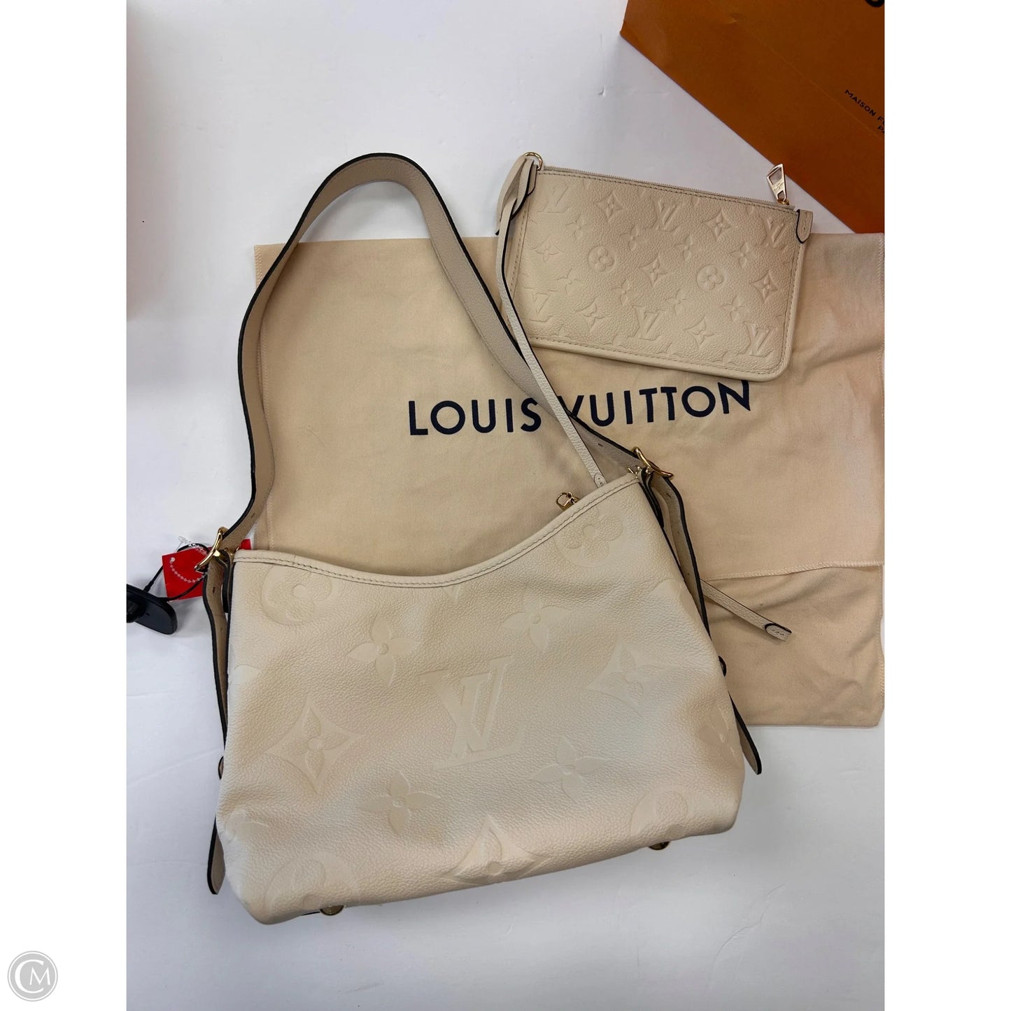 Handbag Luxury Designer By Louis Vuitton, Size: Medium