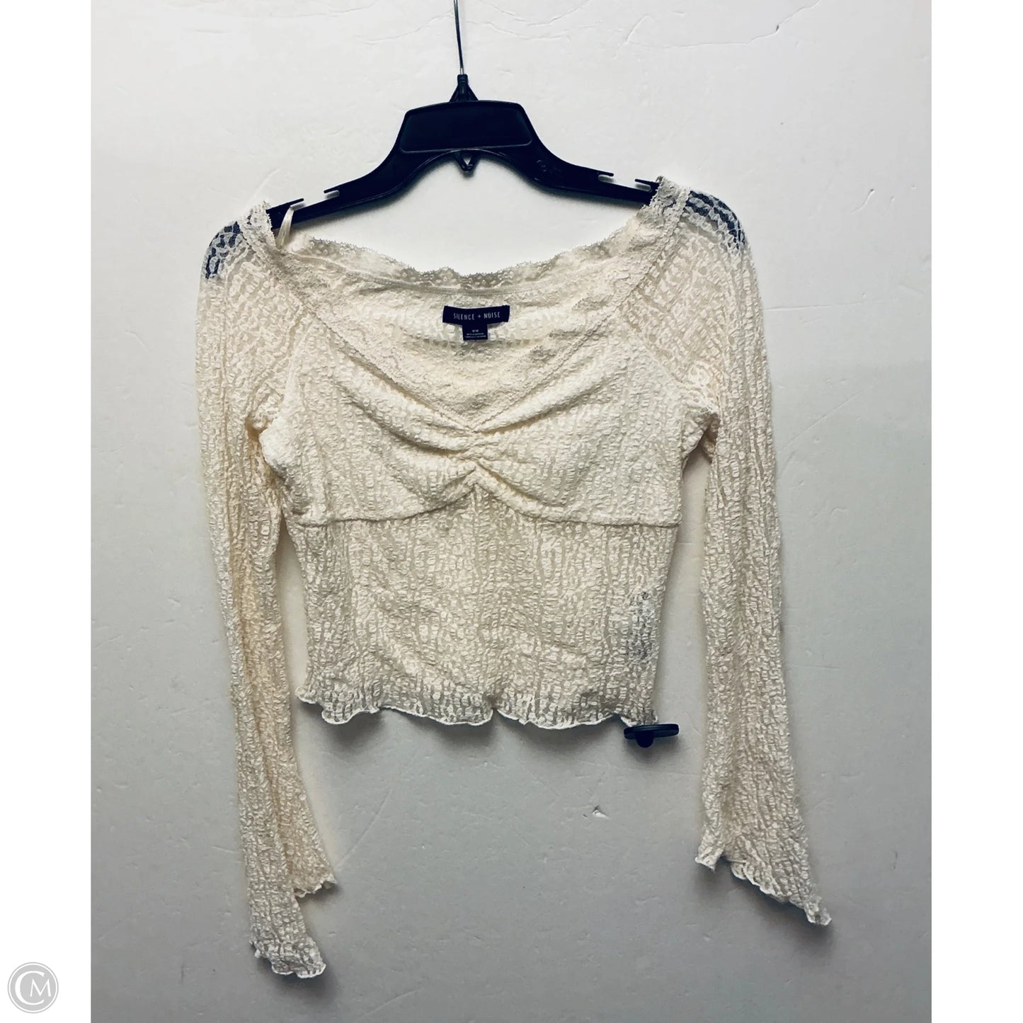 Top Long Sleeve By Silence And Noise In Cream, Size: M