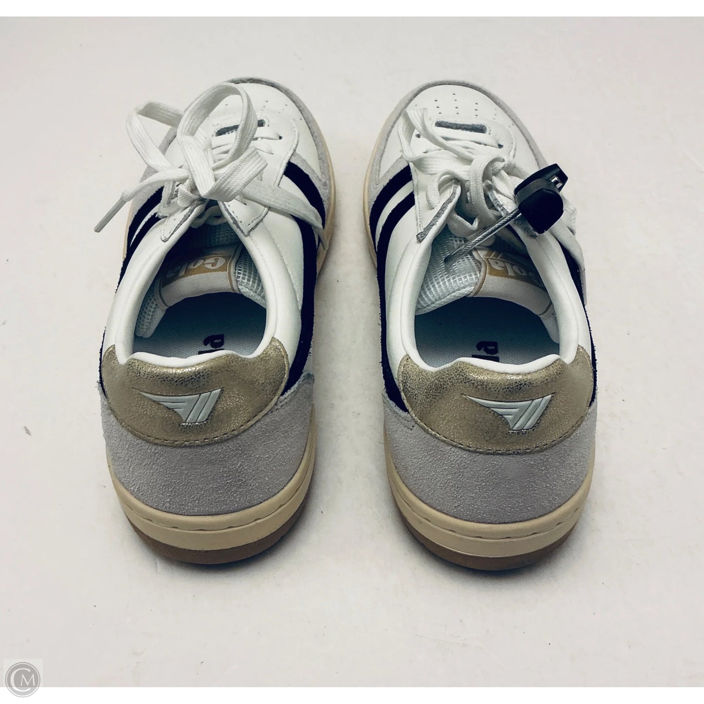Shoes Sneakers By Gola In White, Size: 9