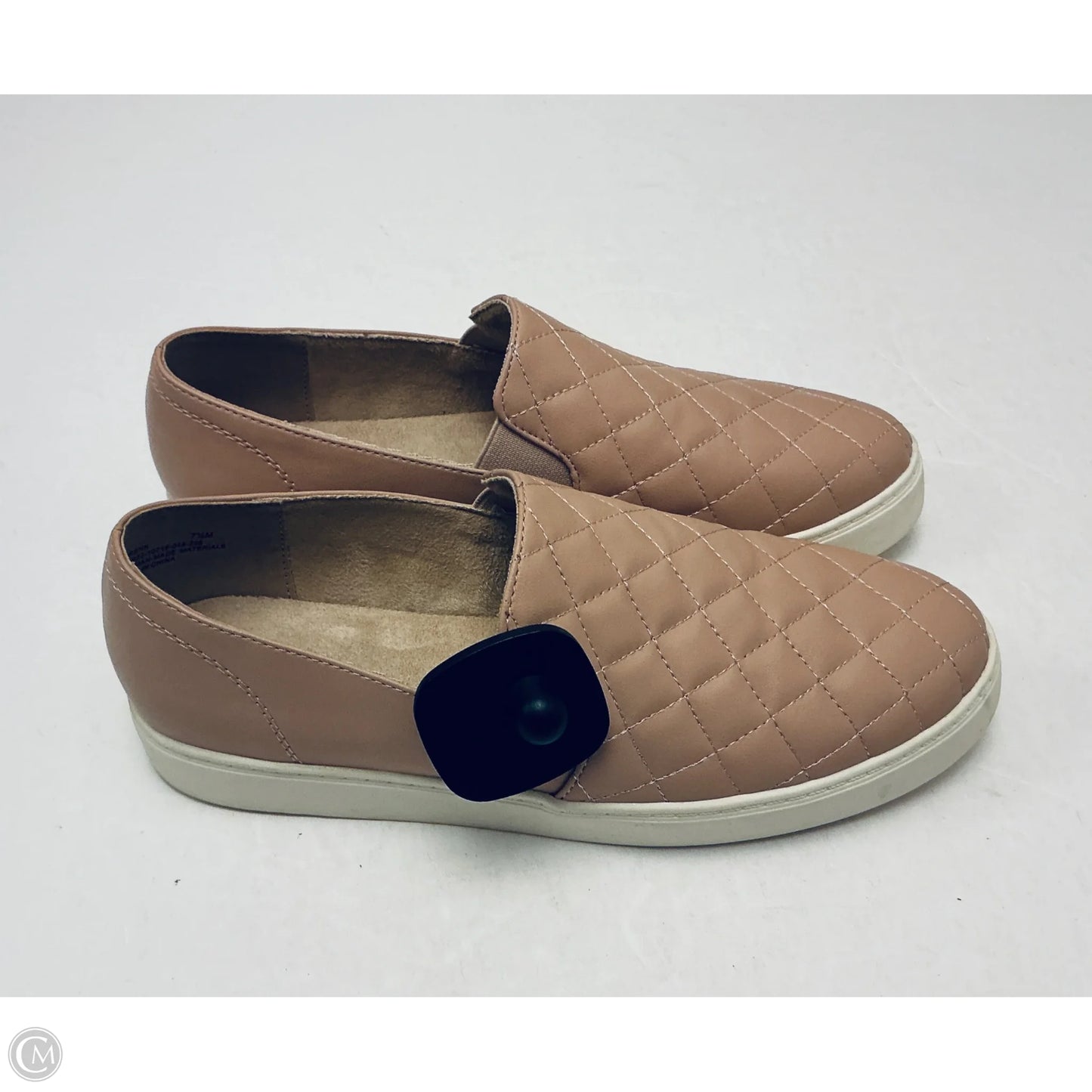 Shoes Flats By Crown And Ivy In Beige, Size: 7.5