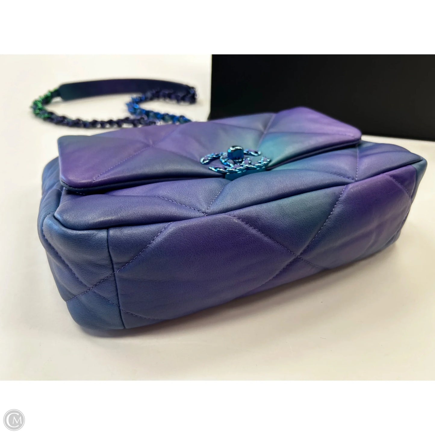 Handbag Luxury Designer By Chanel, Size: Medium