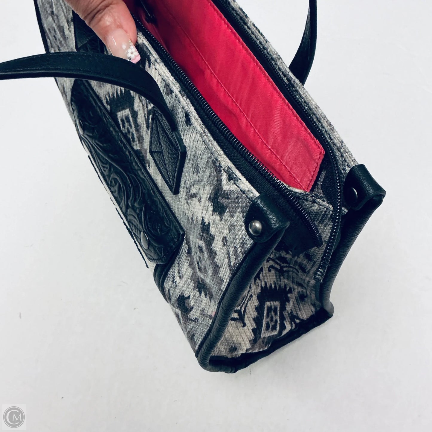 Handbag By Wrangler, Size: Medium