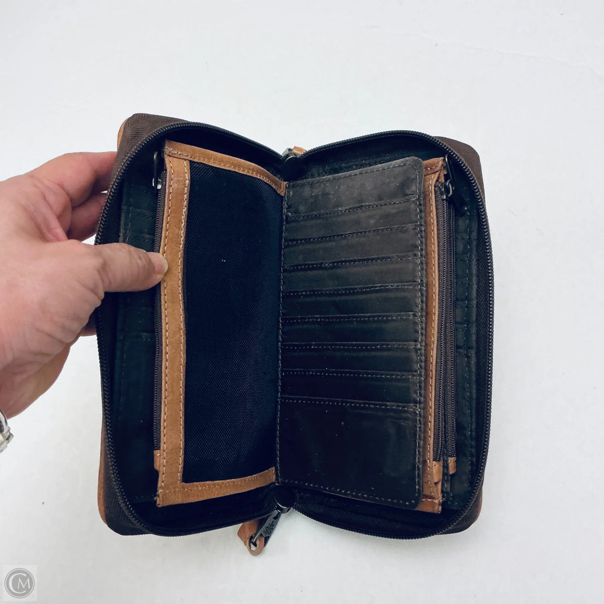 Wallet By Cmb, Size: Large