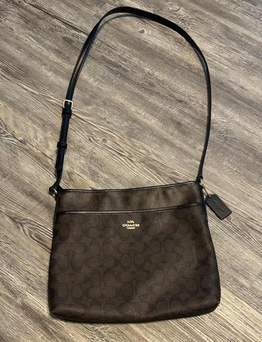 Crossbody By Coach  Size: Large