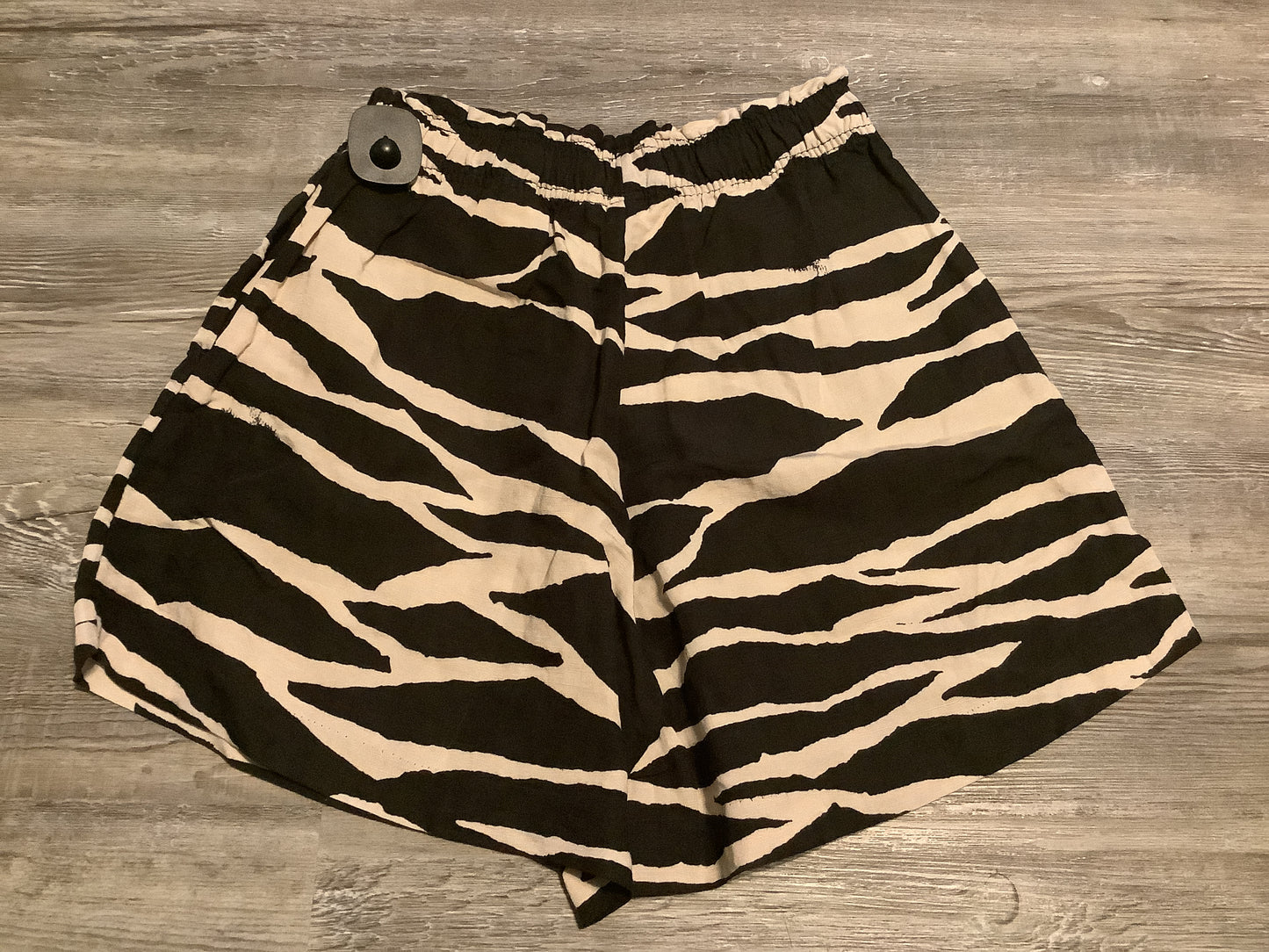 Animal Print Shorts H&m, Size S