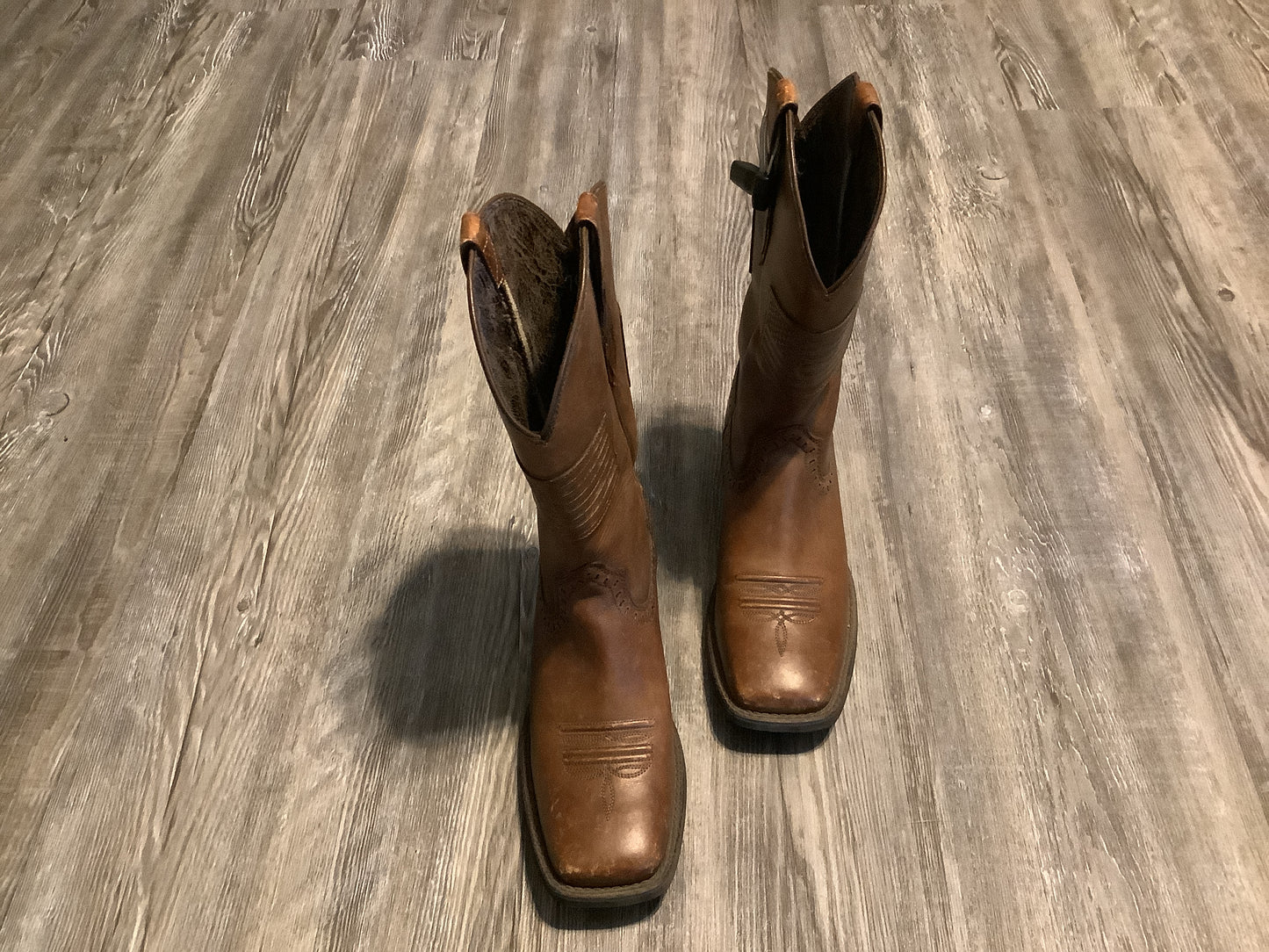 Boots Western By Ariat In Brown, Size: 7