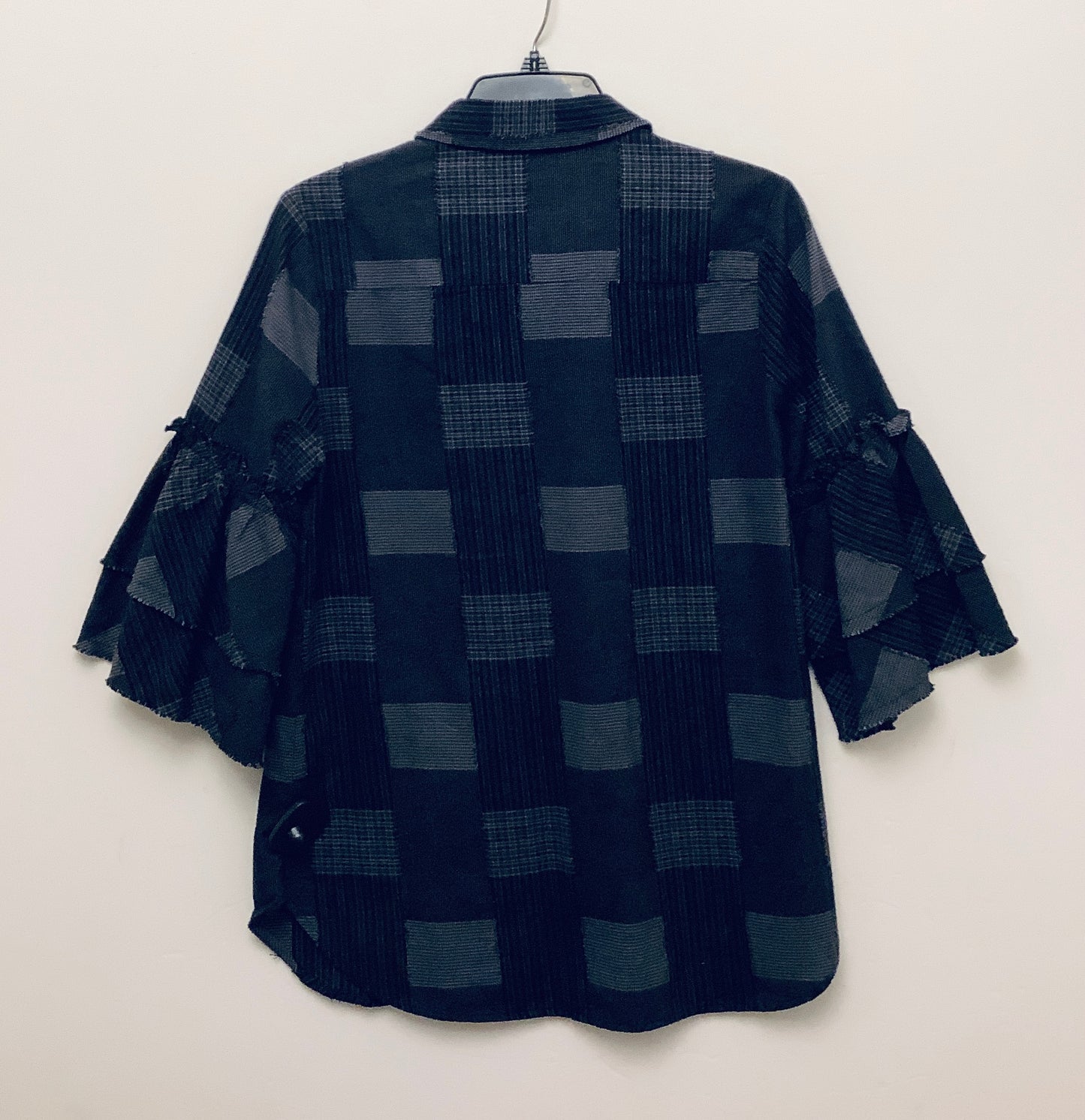 Top Long Sleeve By Dylan In Black, Size: Xs