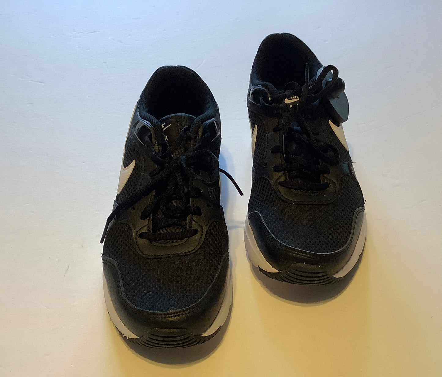 Shoes Athletic By Nike In Black & White, Size: 8.5