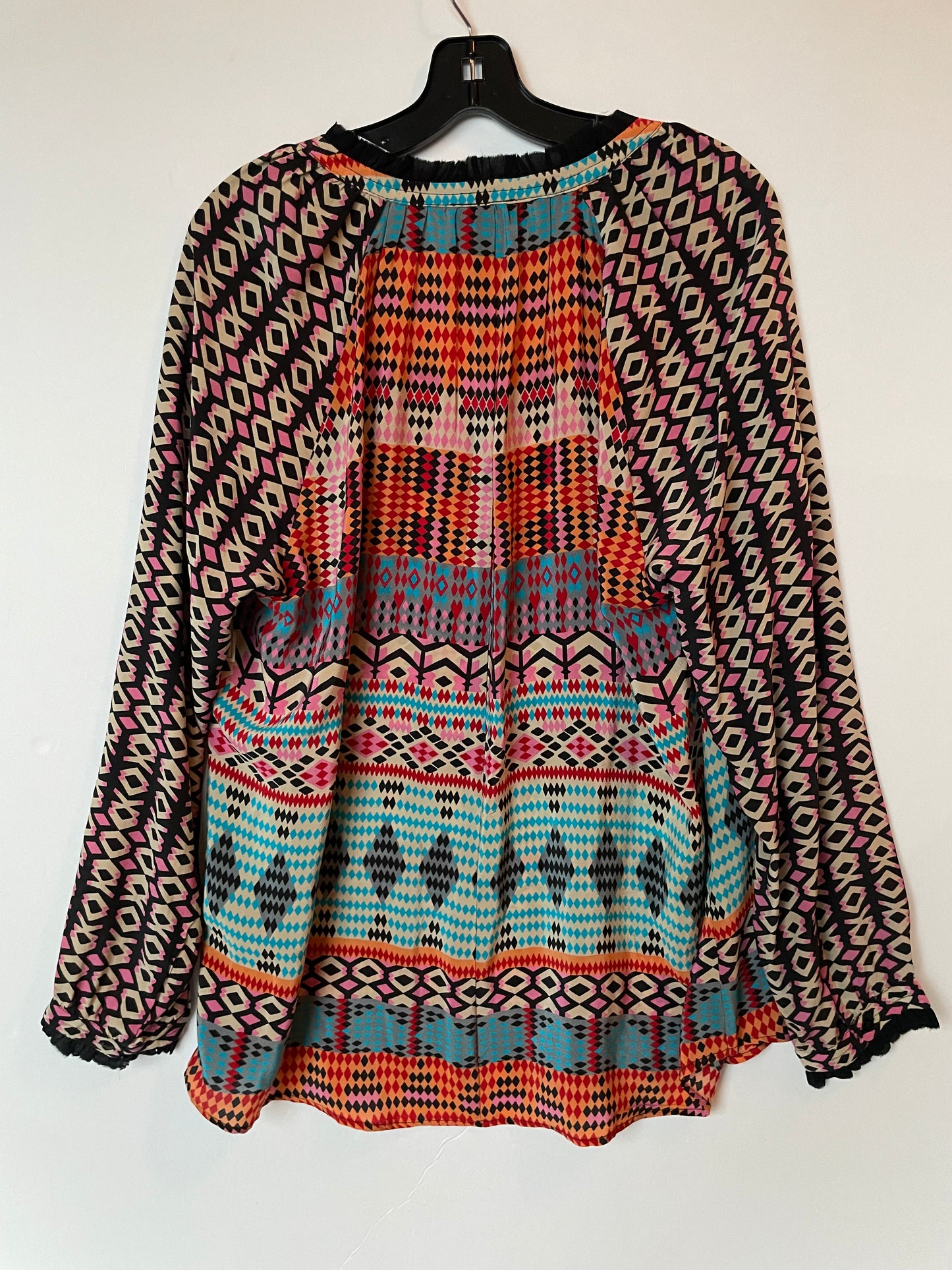 Top Long Sleeve By Tolani In Multi-colored, Size: Xl