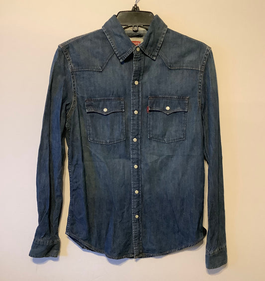 Top Long Sleeve By Levis In Blue Denim, Size: S