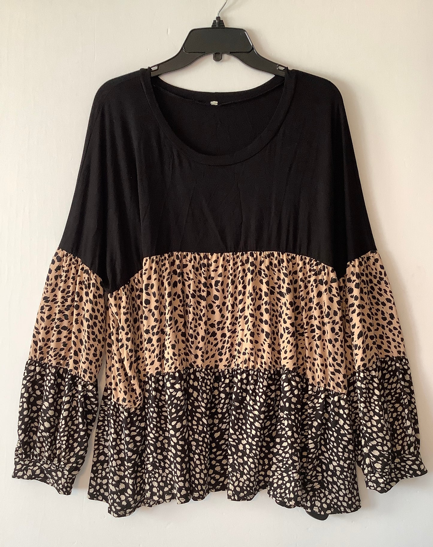 Top Long Sleeve By Clothes Mentor In Black & Tan, Size: Xxl