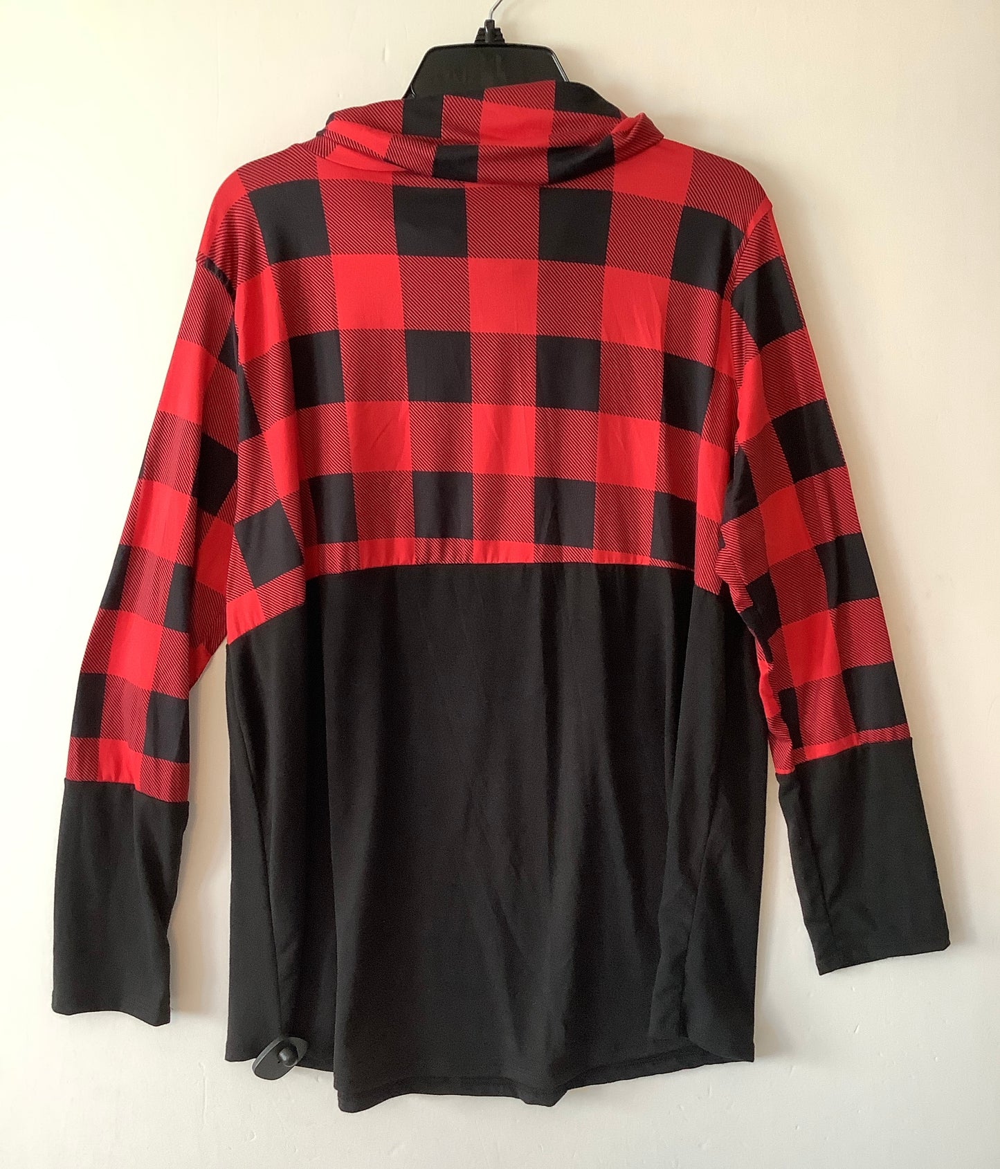 Top Long Sleeve By Clothes Mentor In Black & Red, Size: Xxl