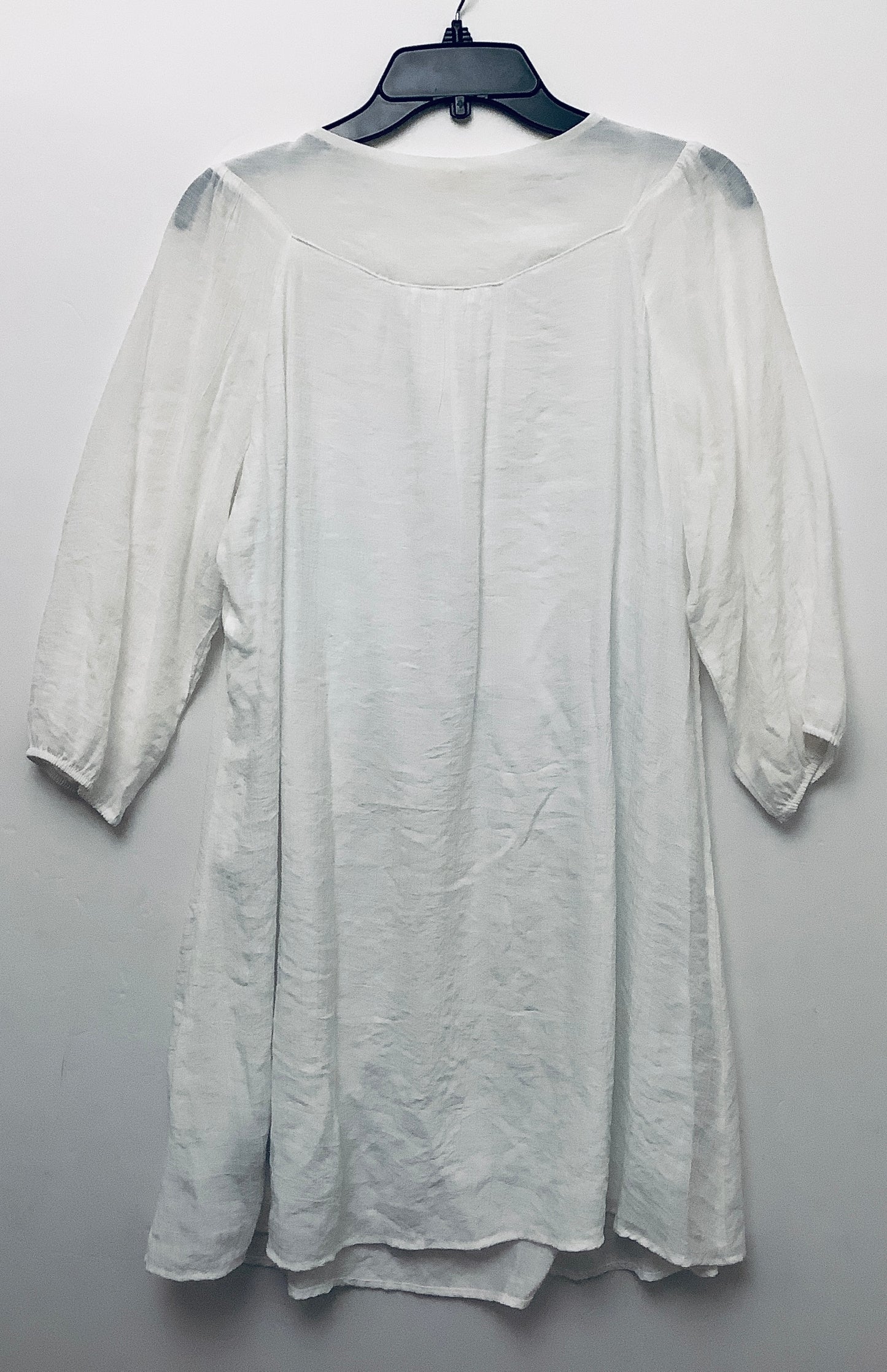 Dress Casual Midi By Clothes Mentor In White, Size: M