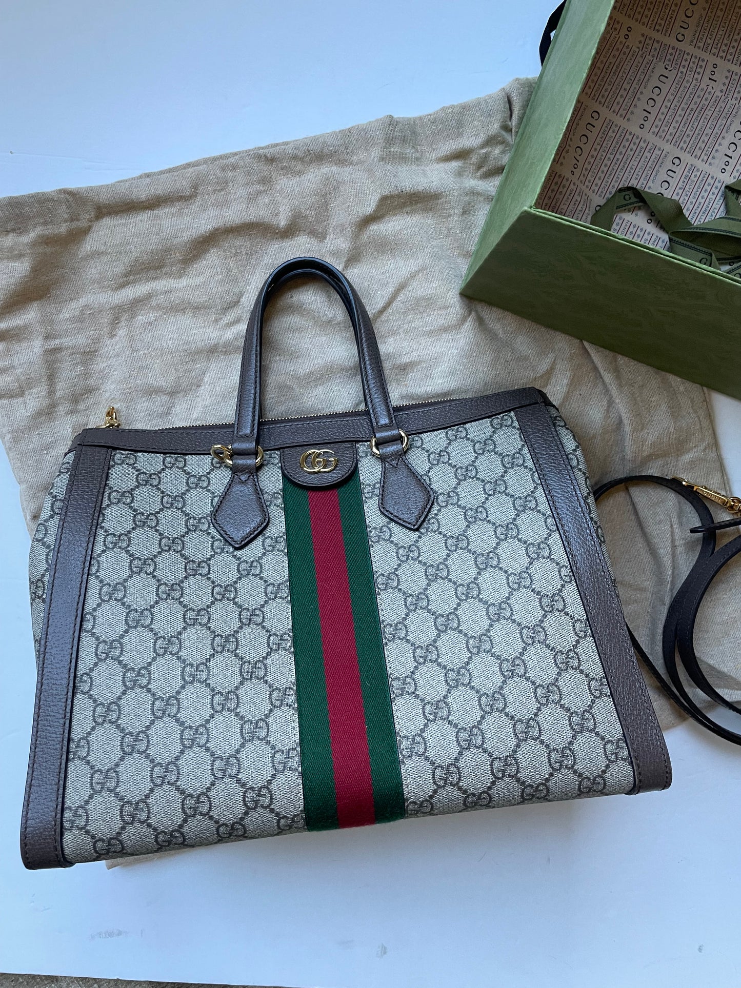 Handbag Luxury Designer By Gucci, Size: Large