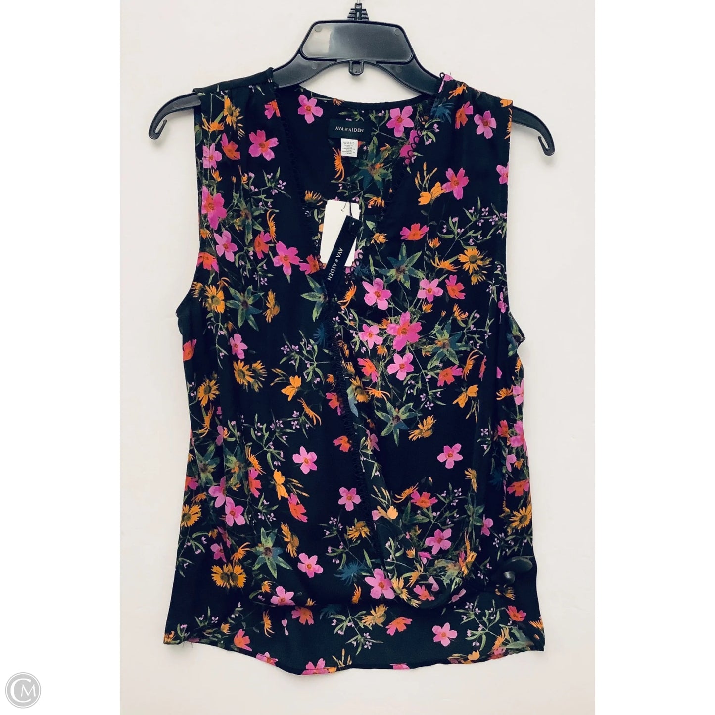 Top Sleeveless By Clothes Mentor In Black, Size: M