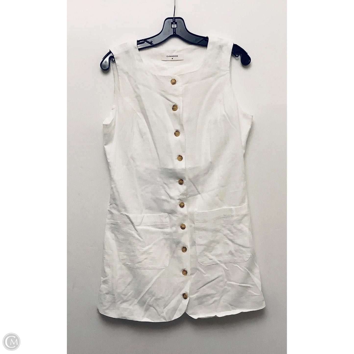 Dress Casual Short By Clothes Mentor In White, Size: M